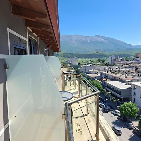 Hotel The First Gjirokastër Esterno foto