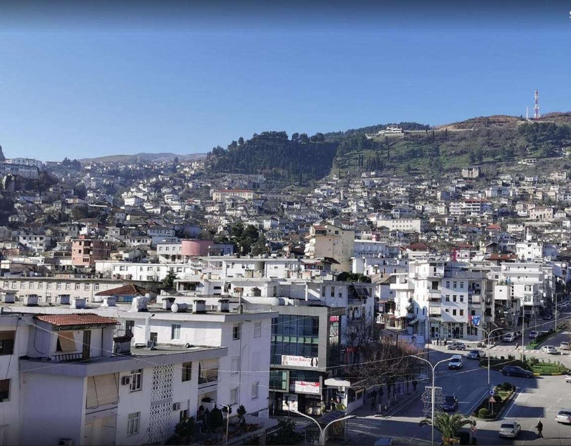 Hotel The First Gjirokastër Esterno foto