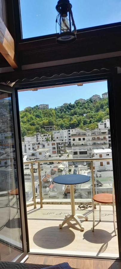 Hotel The First Gjirokastër Esterno foto
