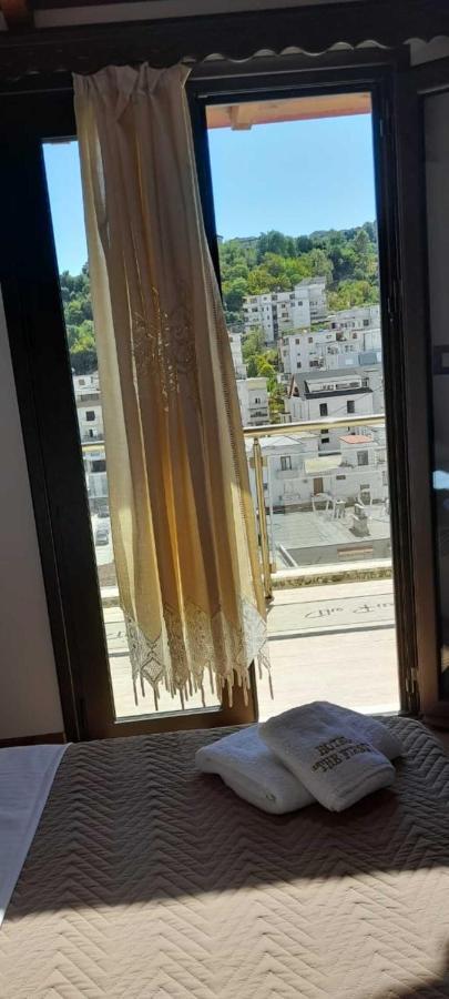Hotel The First Gjirokastër Esterno foto