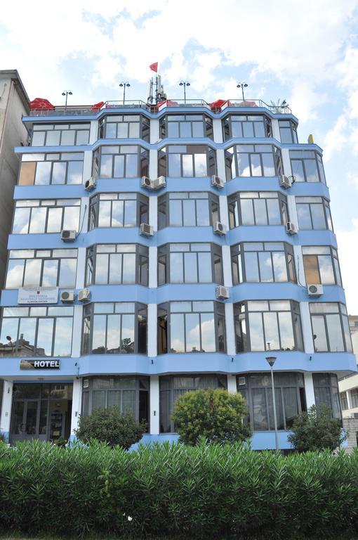 Hotel The First Gjirokastër Esterno foto