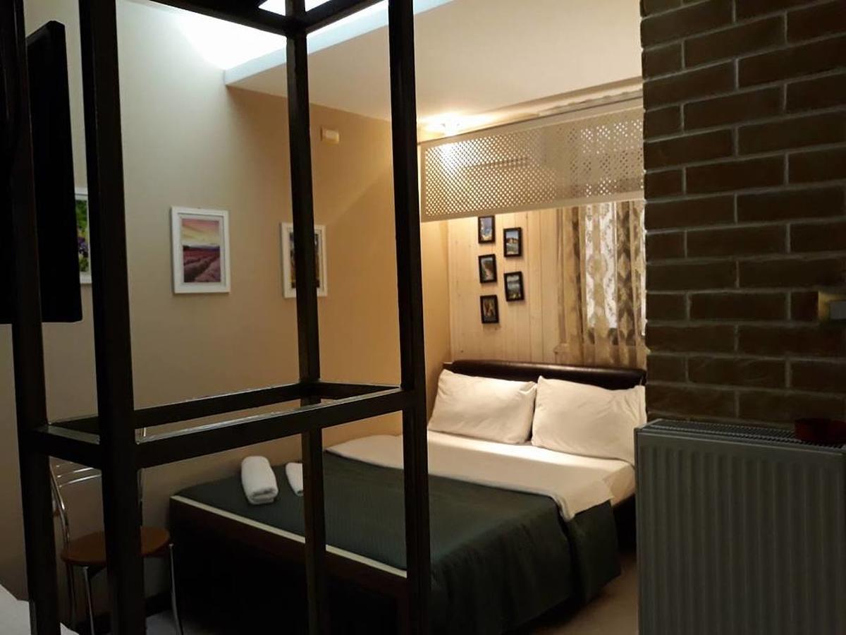 Hotel The First Gjirokastër Esterno foto